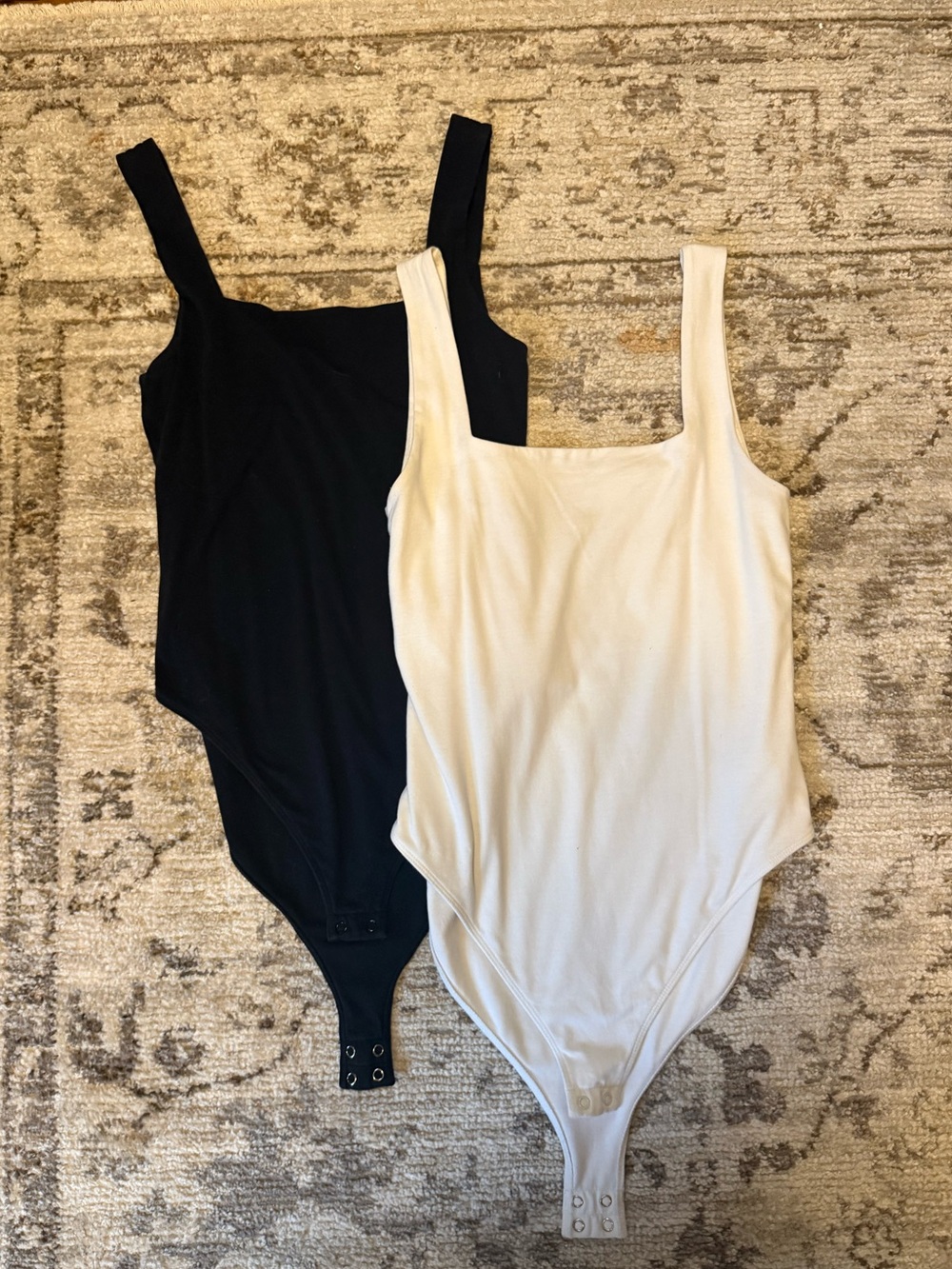 Old Navy Bodysuit Pack - Black and White
